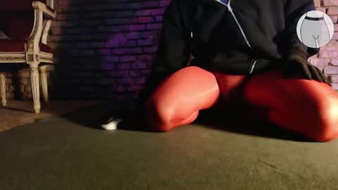 Snapshot of seamlessly chatting on 4, 11, 2025 seamlessly online show from 4, 11, 2025