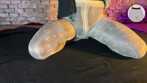 Snapshot of seamlessly chatting on 14, 11, 2025 seamlessly online show from 14, 11, 2025