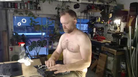 Seattlemanwhore online show from 11, 9, 2025