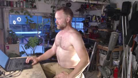 Seattlemanwhore online show from 23, 9, 2025