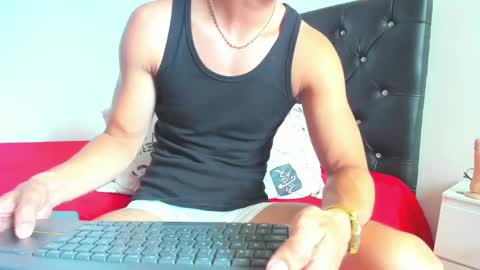 Snapshot of sebastian_dash chatting on 1, 2, 2025 SEBAS online show from 1, 2, 2025