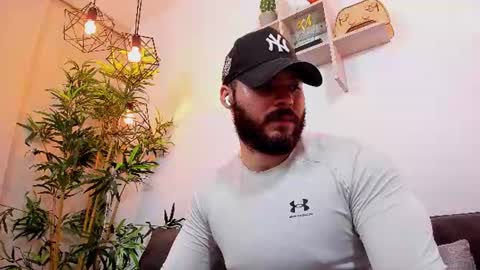Snapshot of sebastianvilla__ chatting on 10, 7, 2026 Instagram jeanpaulfit online show from 10, 7, 2026