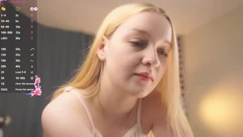 Snapshot of sebrinarainha chatting on 22, 9, 2025 Rina online show from 22, 9, 2025