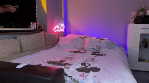 Secret Lovers online show from 9, 6, 2026