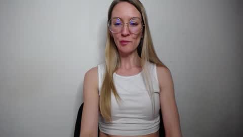 Snapshot of secretcandy222 chatting on 11, 2, 2026 secretcandy222 online show from 11, 2, 2026