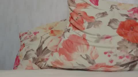 SecretLisa online show from 5, 4, 2026