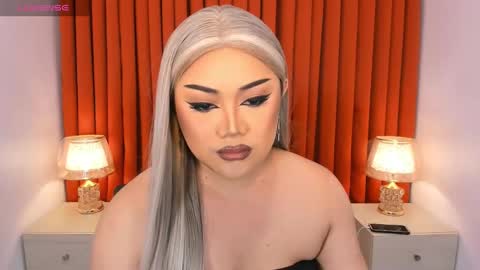 Natalie Mefford online show from 28, 2, 2025