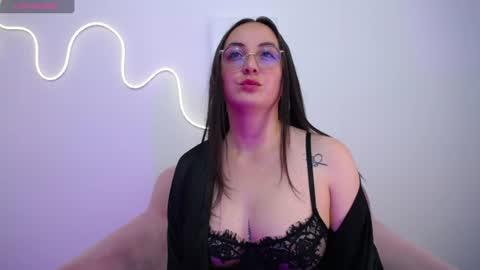 selene_swee online show from 5, 7, 2026