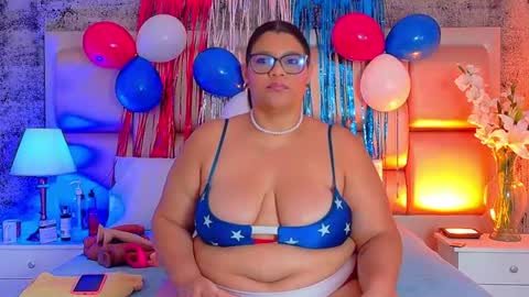 Snapshot of selennacooper chatting on 4, 7, 2026 Selenna Cooper online show from 4, 7, 2026