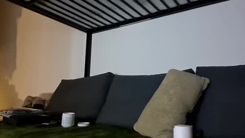 Julian Kinky Bi-guy online show from 11, 1, 2026