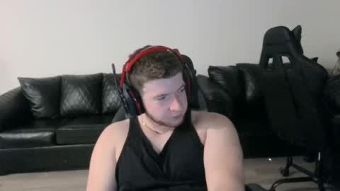 selfmademax579471 online show from 20, 2, 2025