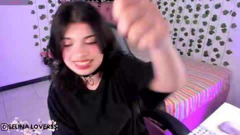 Snapshot of selina_lovers_ chatting on 21, 11, 2025 Selina online show from 21, 11, 2025