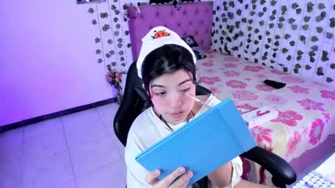 Snapshot of selina_lovers_ chatting on 3, 12, 2025 Selina online show from 3, 12, 2025