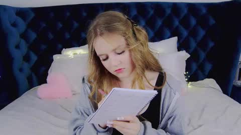 SelinSwarovski online show from 11, 3, 2025