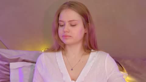 SelinSwarovski online show from 12, 9, 2025