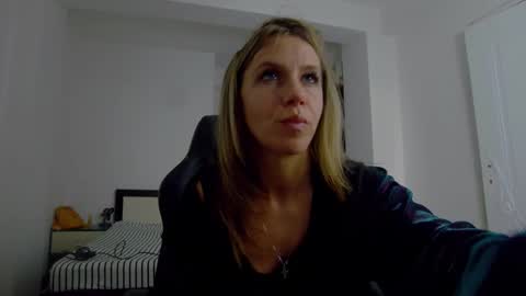 sellena_angel online show from 22, 11, 2025