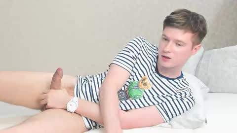 Snapshot of semyonone chatting on 4, 3, 2026 Semyon online show from 4, 3, 2026