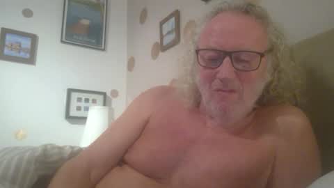 Snapshot of seniorfuntime1556 chatting on 20, 1, 2025 Summiteer online show from 20, 1, 2025