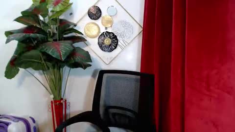 Snapshot of sensational_yeng chatting on 18, 10, 2025 sensational_yeng online show from 18, 10, 2025