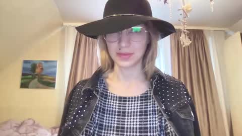 Snapshot of senseinner chatting on 5, 10, 2025 senseinner online show from 5, 10, 2025