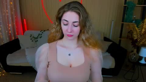 Snapshot of sensitiveheartt chatting on 3, 2, 2026 sensitiveheartt online show from 3, 2, 2026