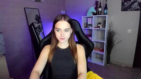 Snapshot of sensual_amy_ chatting on 2, 10, 2025 Emily online show from 2, 10, 2025