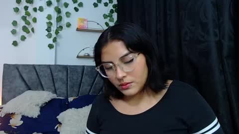 Snapshot of sensual_flame chatting on 29, 1, 2025 Camille and sophie online show from 29, 1, 2025