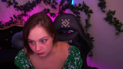 Snapshot of sensualalicee chatting on 27, 10, 2025 sensualalicee online show from 27, 10, 2025