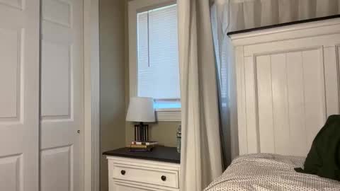 Seraphina online show from 8, 4, 2026