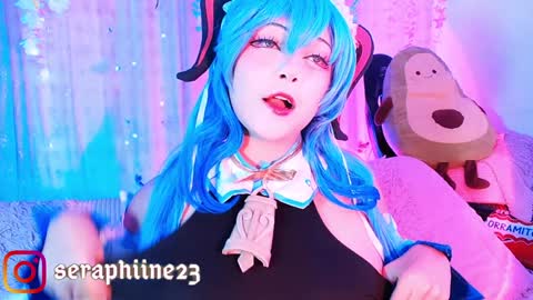 Snapshot of seraphine23_ chatting on 12, 1, 2025 seraphine online show from 12, 1, 2025