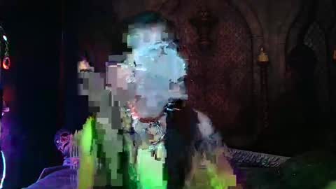 Snapshot of seraphinmunster chatting on 4, 2, 2026 Seraphin Munster online show from 4, 2, 2026