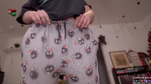 Snapshot of serareads chatting on 2, 12, 2024 SeraReads online show from 2, 12, 2024