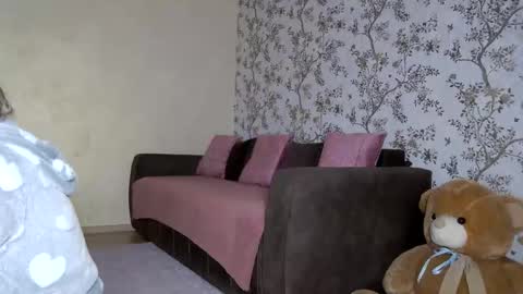 serayarose_ online show from 22, 12, 2025