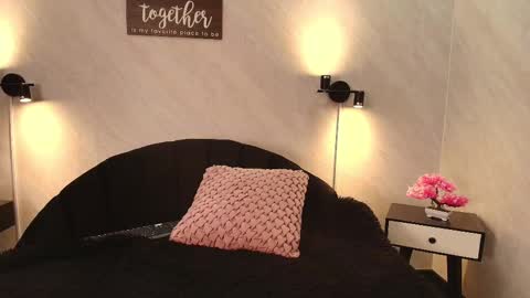 Snapshot of seren_bleck chatting on 18, 2, 2025 Seren  Follow me online show from 18, 2, 2025