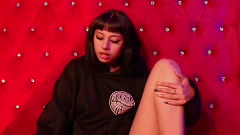 Snapshot of seren_bleck chatting on 11, 3, 2025 Seren  Follow me online show from 11, 3, 2025