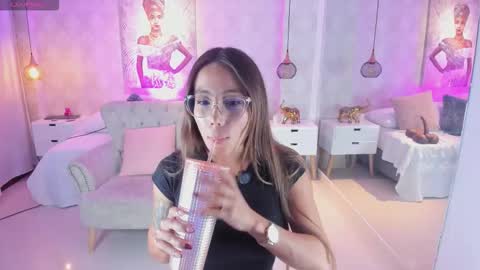 serena___ online show from 19, 11, 2025