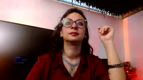 Snapshot of serena_xyz chatting on 15, 6, 2026 Serena Xyz online show from 15, 6, 2026