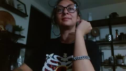 Snapshot of serena_xyz chatting on 5, 7, 2026 Serena Xyz online show from 5, 7, 2026