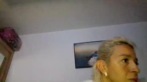 serenanyxon online show from 9, 6, 2026