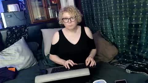 Snapshot of serendipitysonder chatting on 19, 6, 2026 Lady Acedia online show from 19, 6, 2026