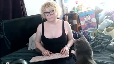 Snapshot of serendipitysonder chatting on 7, 8, 2026 Lady Acedia online show from 7, 8, 2026