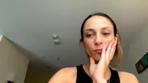 serenityroseee online show from 7, 6, 2026
