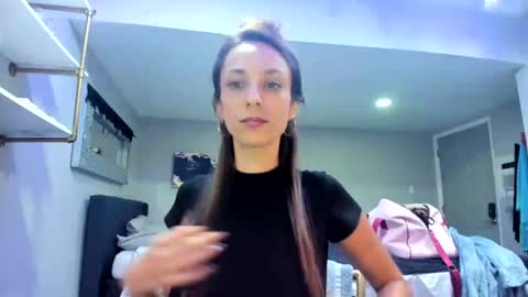 serenityroseee online show from 13, 7, 2026