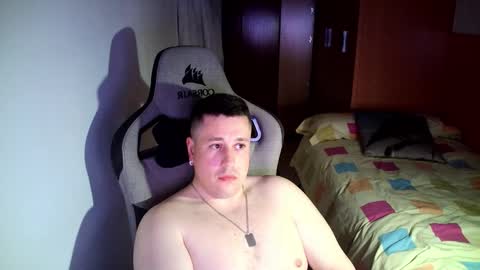 Pollos online show from 8, 3, 2026