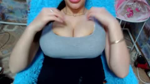 Snapshot of seu_cute chatting on 24, 9, 2025 seu_cute online show from 24, 9, 2025