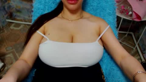 Snapshot of seu_cute chatting on 18, 11, 2025 seu_cute online show from 18, 11, 2025