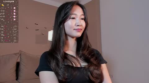 Snapshot of seulbi chatting on 4, 11, 2025 Sana online show from 4, 11, 2025