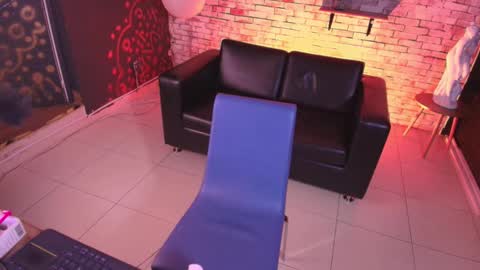 seven_blue online show from 15, 1, 2026