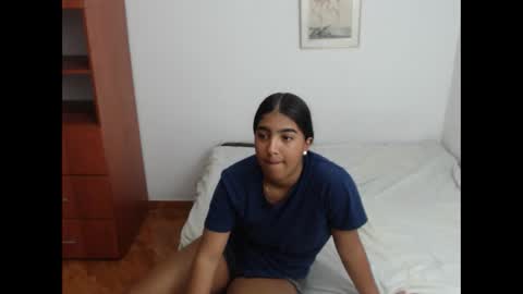 KIKI AND HER BOYFRIEND  online show from 2, 6, 2026