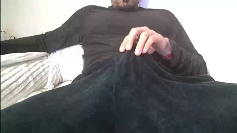 Snapshot of sex_machine_19 chatting on 2, 3, 2025 SEX MACHINE 19 online show from 2, 3, 2025